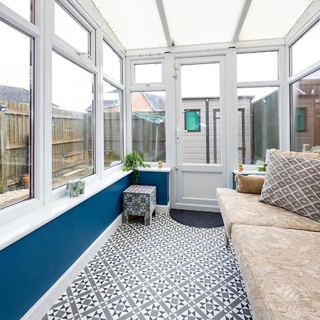 Airstays Apartment Уизеншо Экстерьер фото